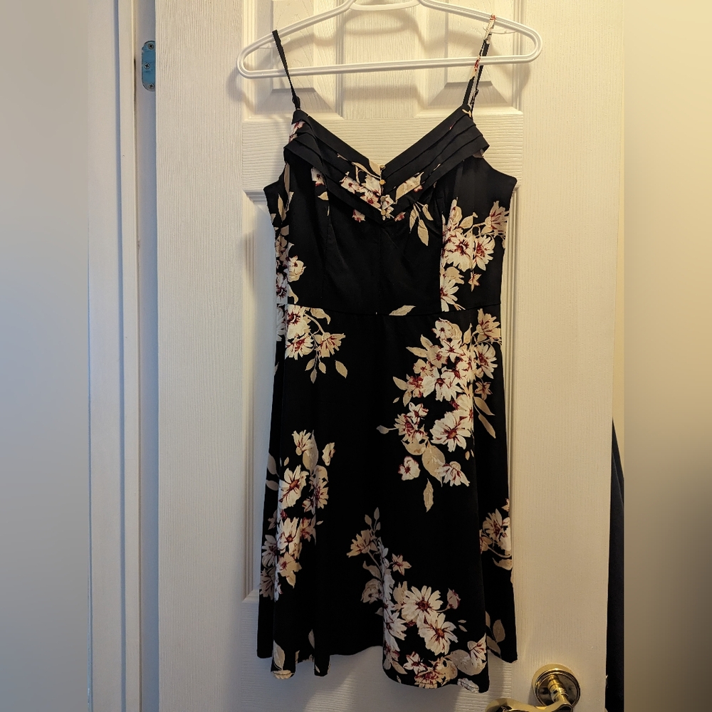 Cute summer dress from dynamite size M